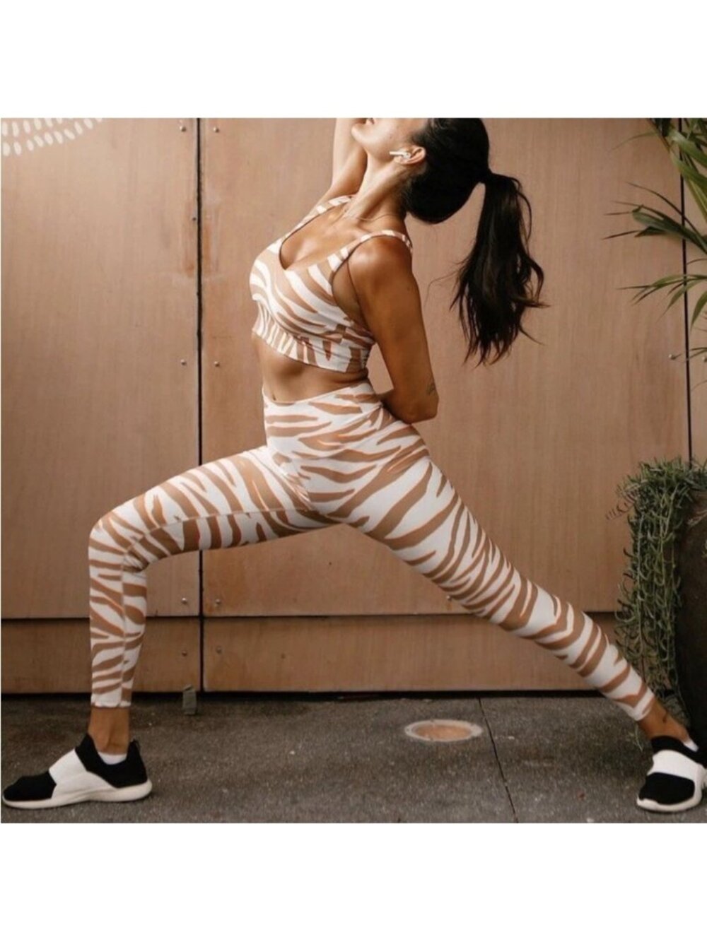 Beach Riot Piper Cloud Cream Zebra animal Print Leggings Women’s Size small yoga